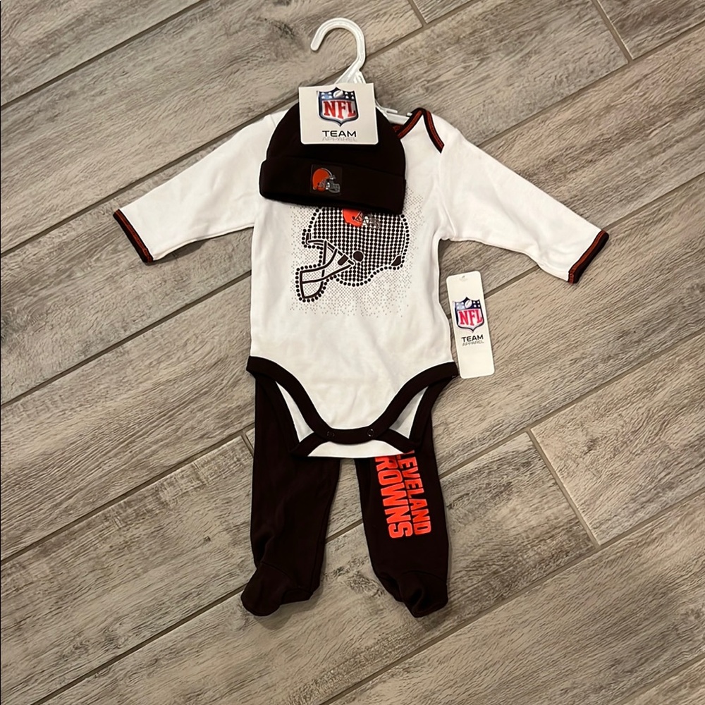 NFL Cleveland Browns White and Brown Baby Matching Set
